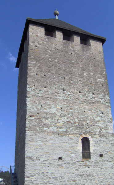 Burg Sonnenberg Bergfried